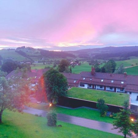 Apartamento Berg-Juwel Hallenbad Mit Sauna Missen-Wilhams Exterior foto